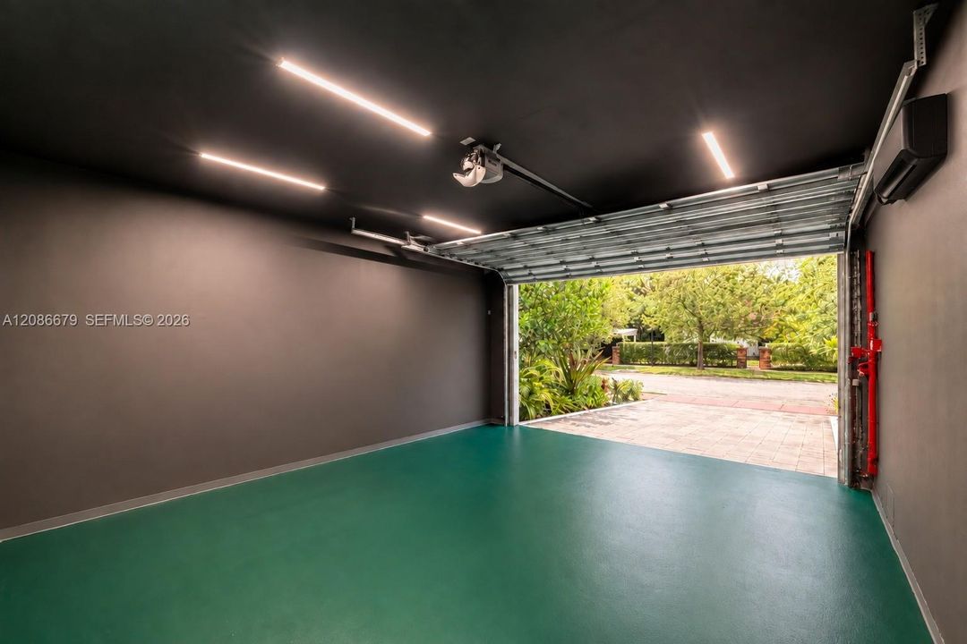 For Rent: $68,000 (4 beds, 4 baths, 5154 Square Feet)