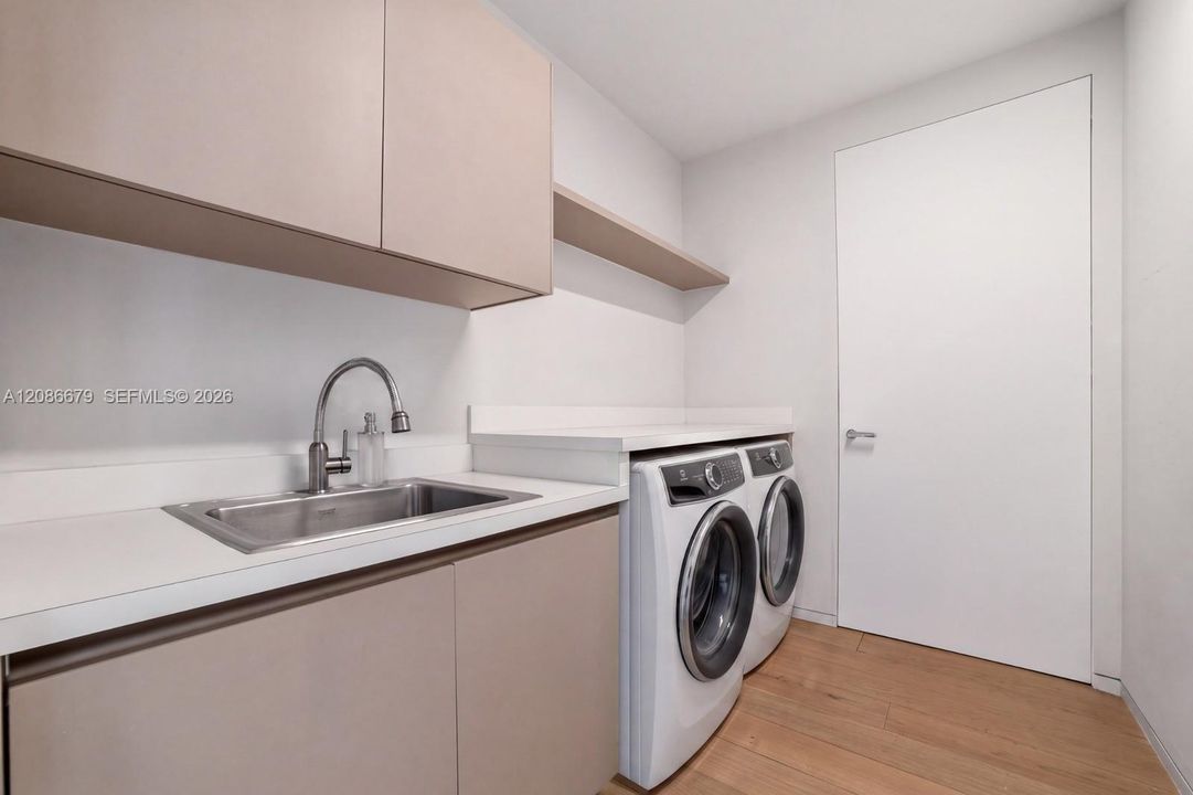 For Rent: $68,000 (4 beds, 4 baths, 5154 Square Feet)