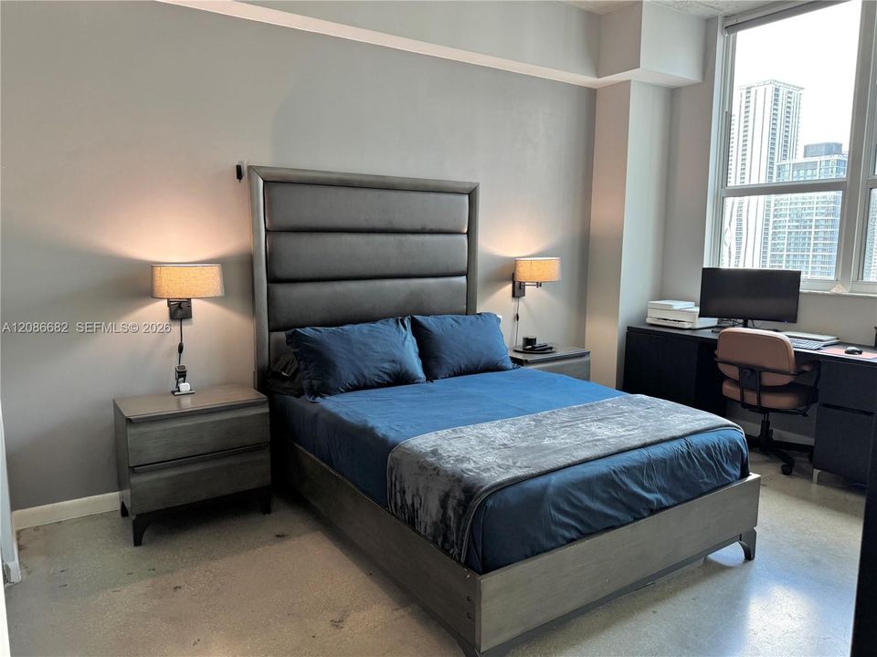 For Sale: $369,900 (1 beds, 1 baths, 662 Square Feet)
