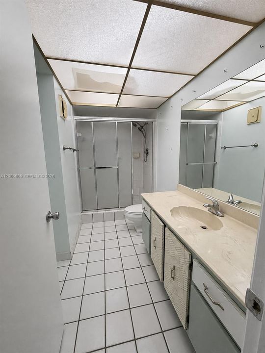 For Rent: $2,200 (2 beds, 2 baths, 1106 Square Feet)