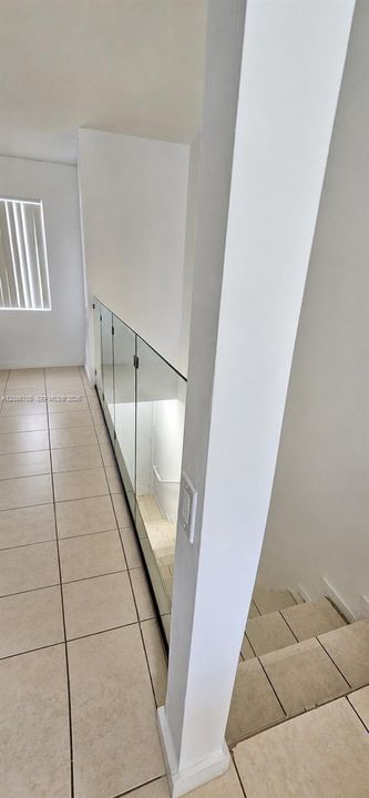 待售: $287,999 (2 贝兹, 2 浴室, 800 平方英尺)