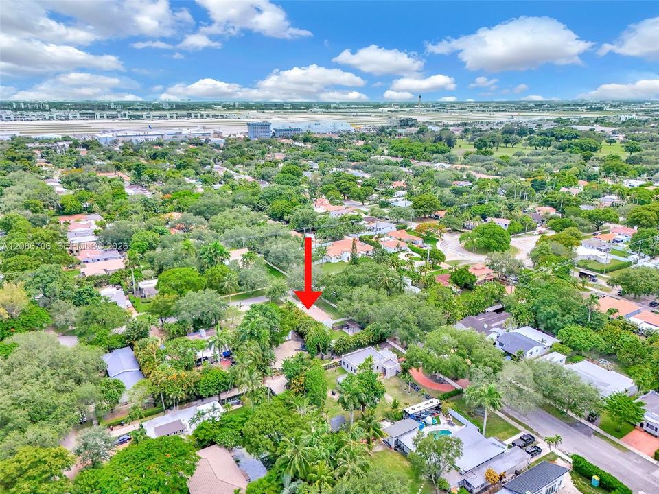 For Rent: $4,600 (3 beds, 2 baths, 1315 Square Feet)