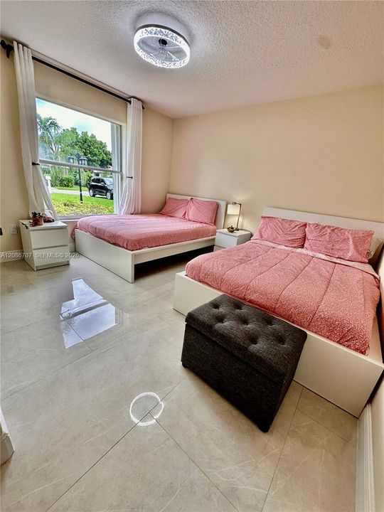 For Rent: $3,600 (3 beds, 2 baths, 2832 Square Feet)