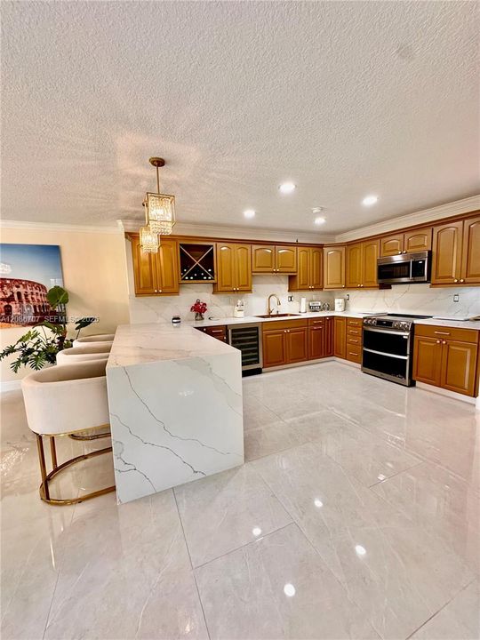 For Rent: $3,600 (3 beds, 2 baths, 2832 Square Feet)