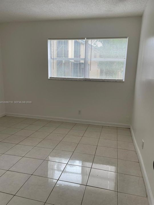 En Renta: $2,000 (3 camas, 1 baños, 1013 Pies cuadrados)
