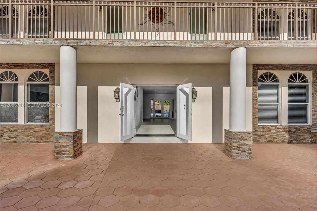 ENTRANCE VIEW