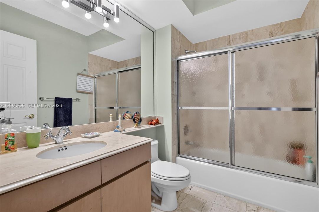 2nd Bathroom