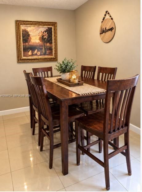 For Rent: $3,250 (3 beds, 1 baths, 1527 Square Feet)