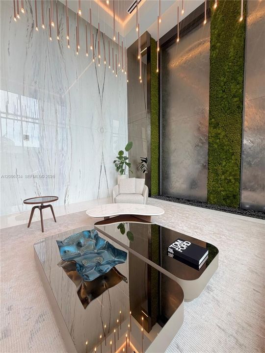 For Sale: $848,000 (1 beds, 1 baths, 894 Square Feet)
