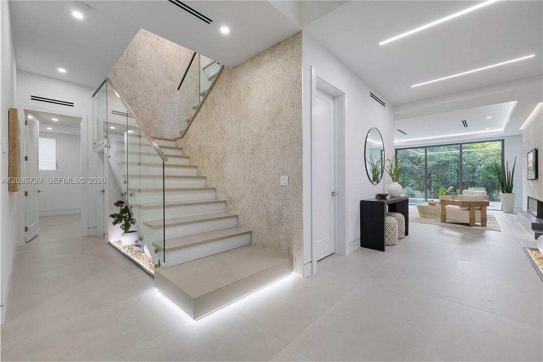 For Rent: $15,000 (4 beds, 4 baths, 3701 Square Feet)