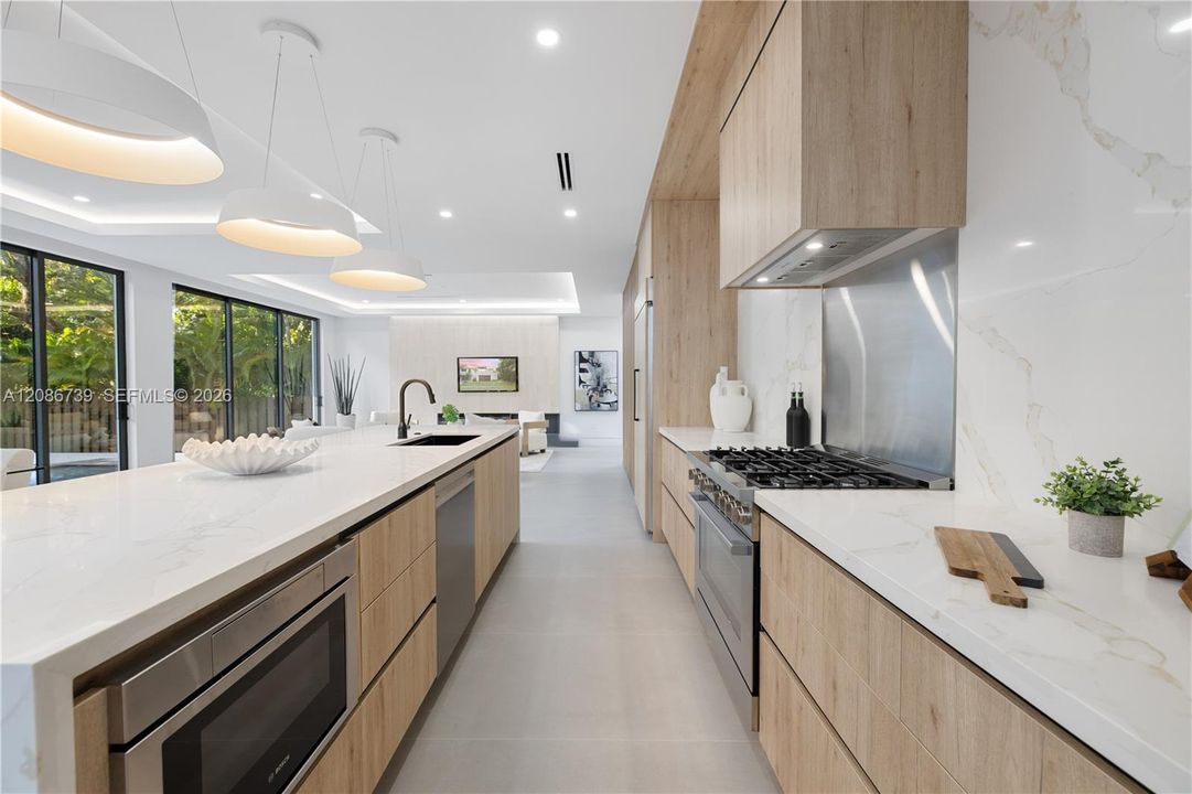 For Rent: $15,000 (4 beds, 4 baths, 3701 Square Feet)