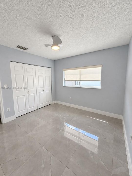 For Sale: $310,000 (2 beds, 2 baths, 980 Square Feet)
