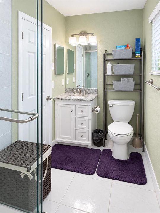 23 Master Bath 7
