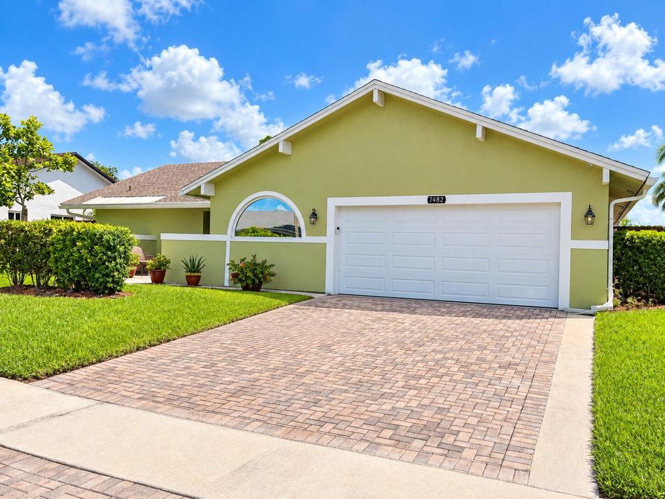 7482 NW 48 PLACE PIC
