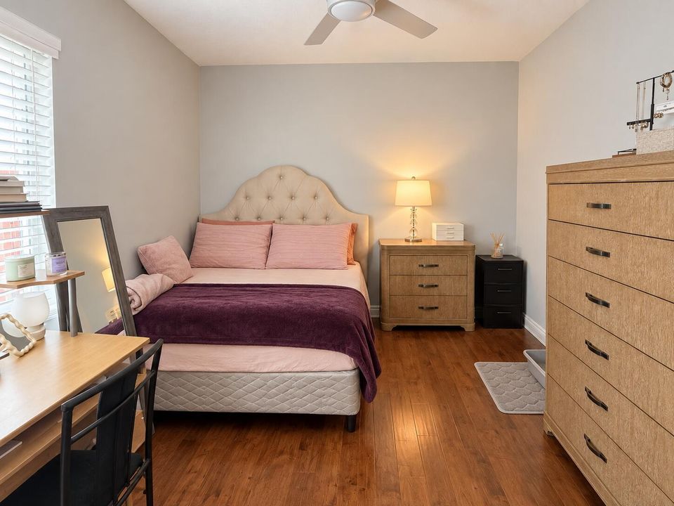 30 Bedroom 5