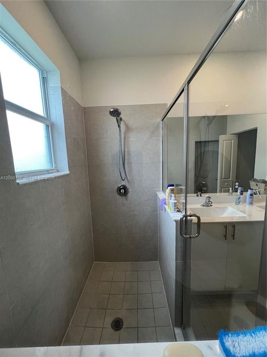 En Renta: $2,500 (3 camas, 2 baños, 1331 Pies cuadrados)