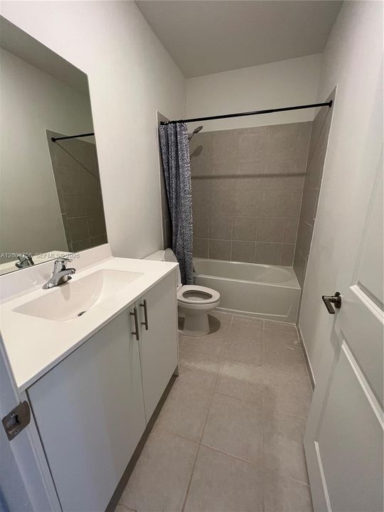 2nd bathroom