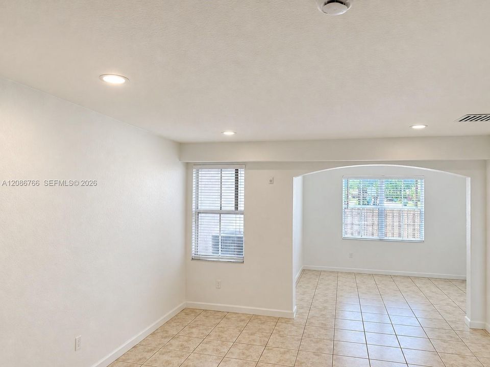 For Rent: $4,600 (4 beds, 2 baths, 2217 Square Feet)