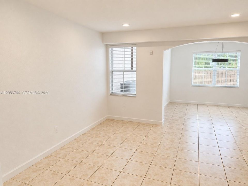 For Rent: $4,600 (4 beds, 2 baths, 2217 Square Feet)