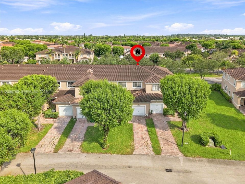 For Sale: $340,000 (3 beds, 2 baths, 1580 Square Feet)