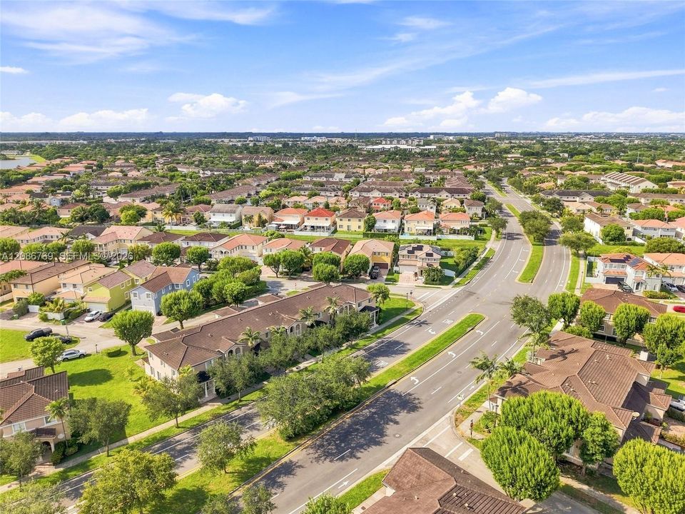 For Sale: $340,000 (3 beds, 2 baths, 1580 Square Feet)