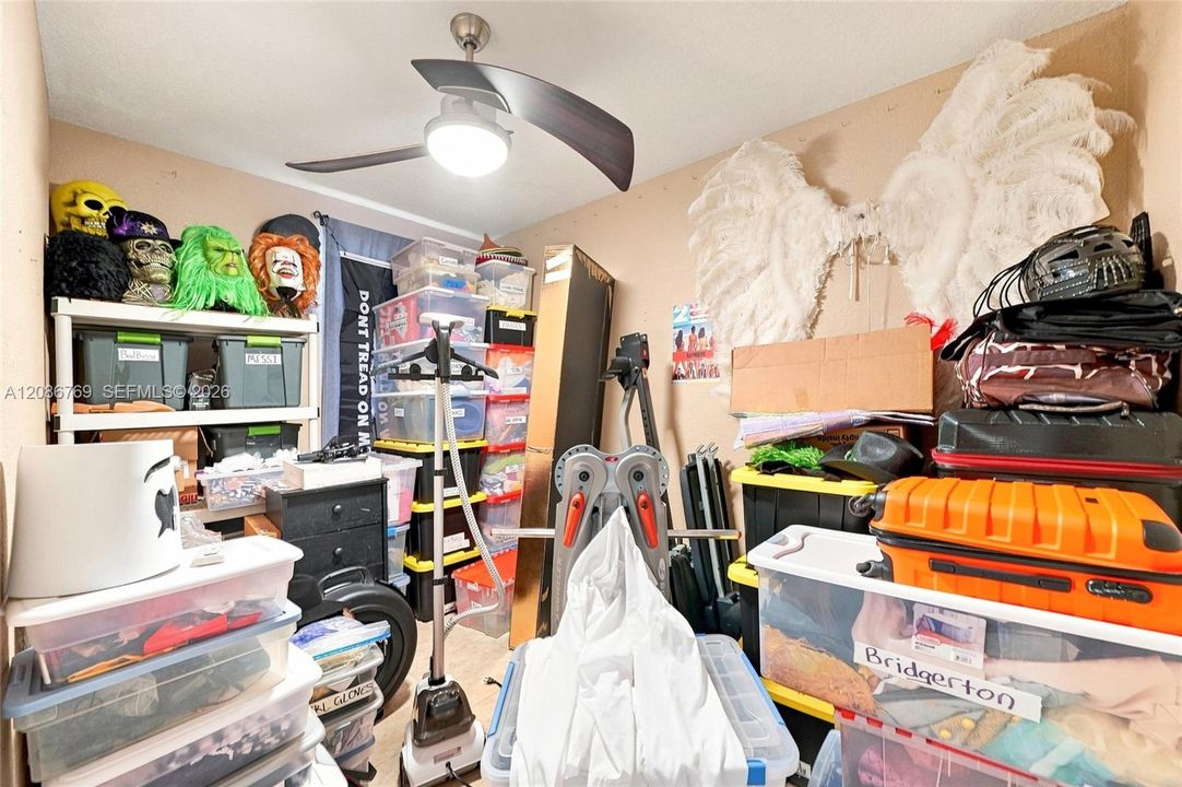 For Sale: $340,000 (3 beds, 2 baths, 1580 Square Feet)