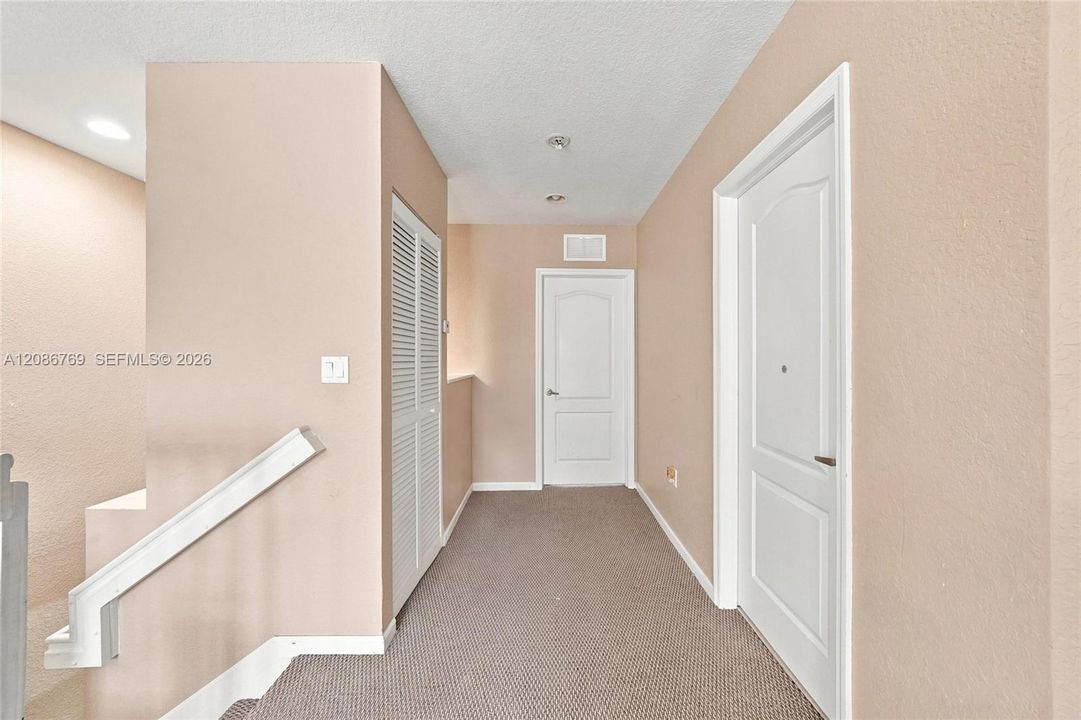 For Sale: $340,000 (3 beds, 2 baths, 1580 Square Feet)