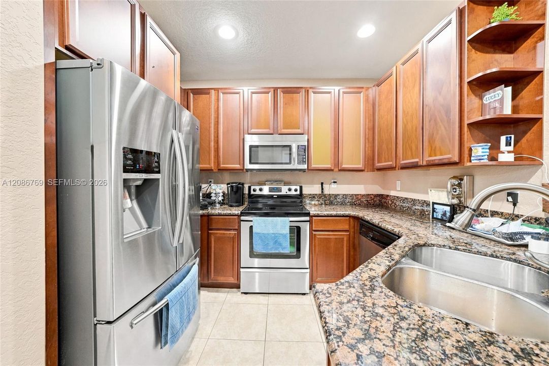 For Sale: $340,000 (3 beds, 2 baths, 1580 Square Feet)