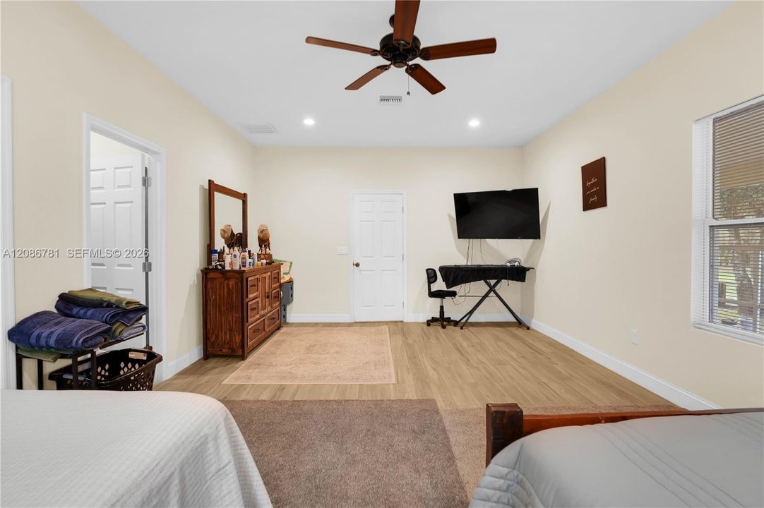 En Venta: $849,999 (2 camas, 2 baños, 0 Pies cuadrados)