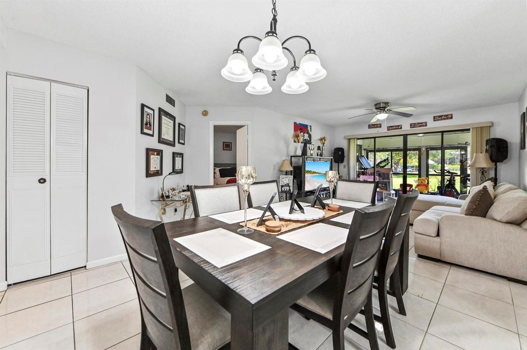 09 Dining room 02