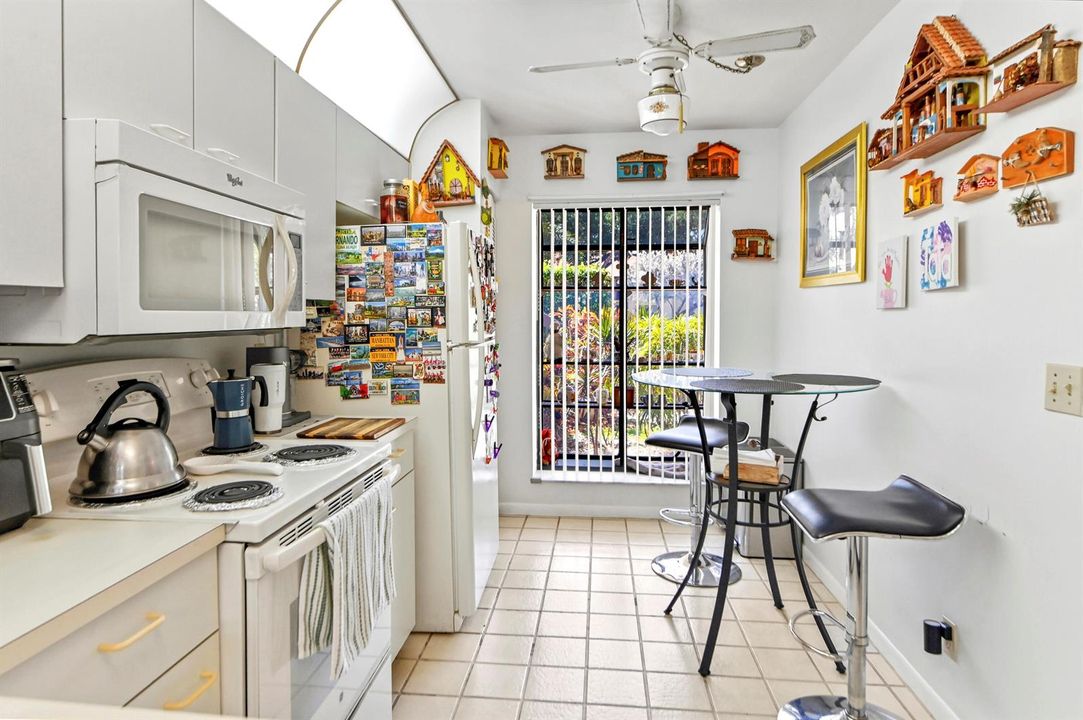 07 Kitchen 03