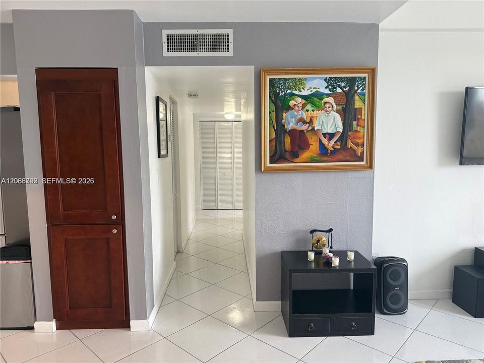En Renta: $2,400 (2 camas, 1 baños, 900 Pies cuadrados)