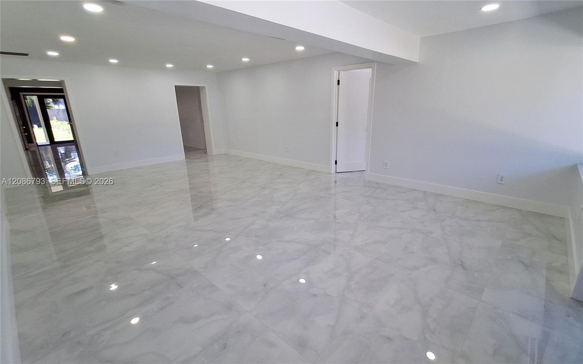 В аренду: $6,100 (4 спален, 3 ванн, 3081 Квадратных фут)