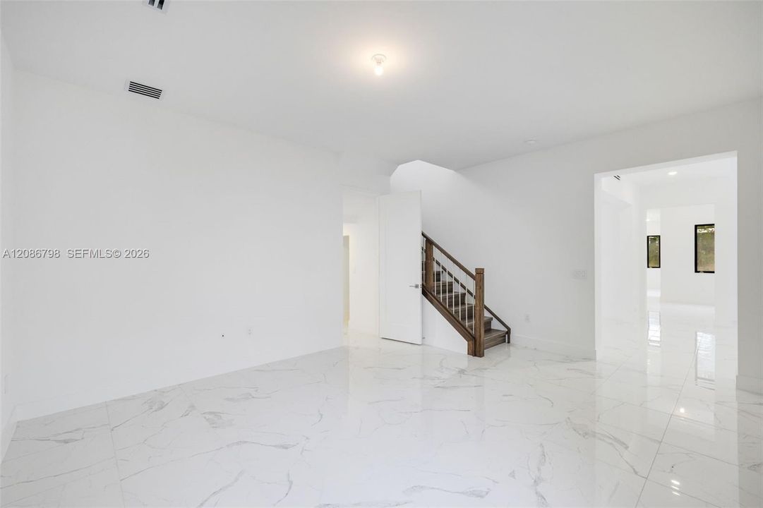 En Renta: $15,000 (5 camas, 4 baños, 4197 Pies cuadrados)