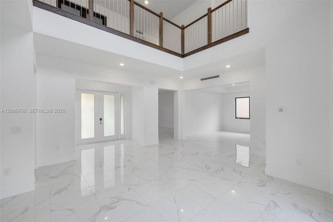 En Renta: $15,000 (5 camas, 4 baños, 4197 Pies cuadrados)