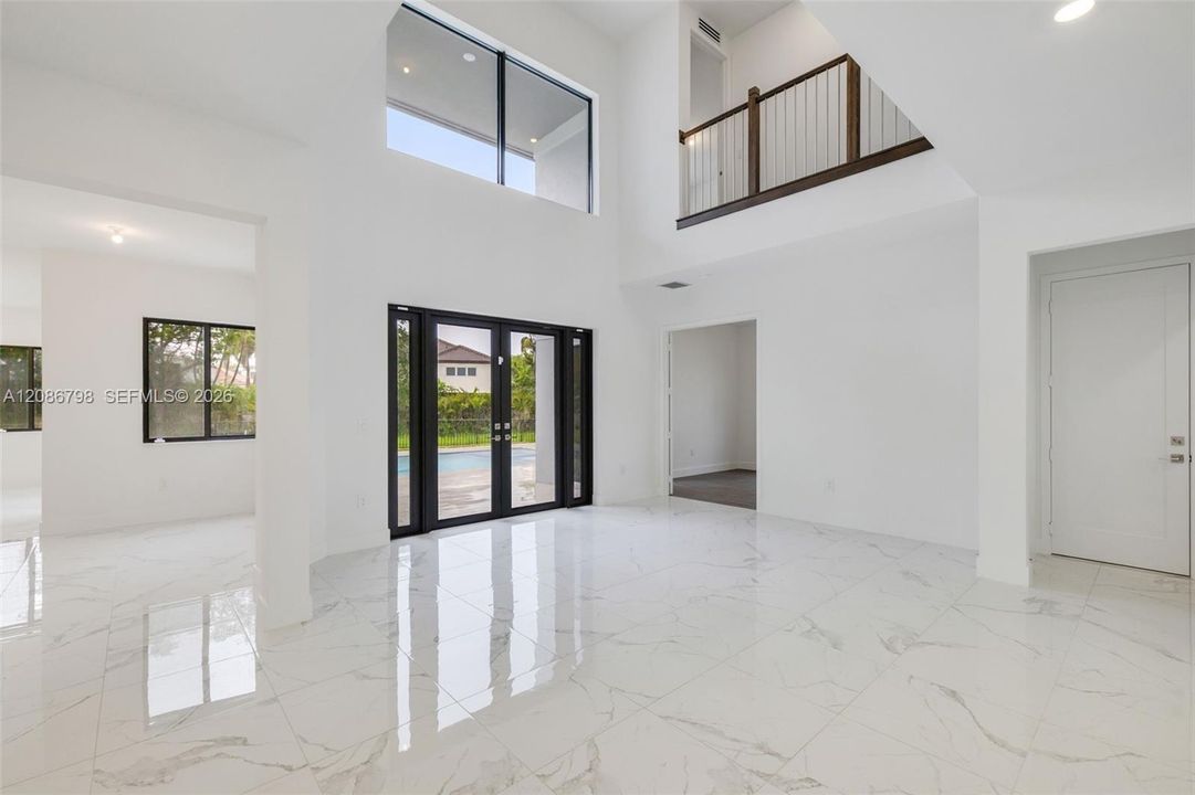 En Renta: $15,000 (5 camas, 4 baños, 4197 Pies cuadrados)