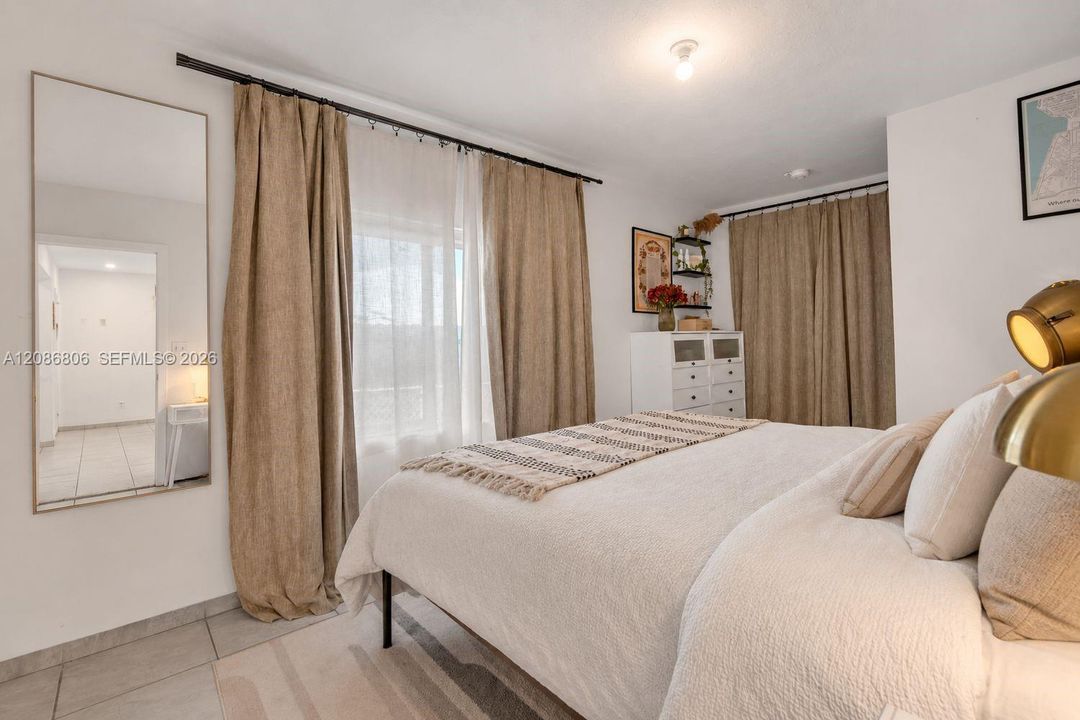 На продажу: $950,000 (4 спален, 3 ванн, 1923 Квадратных фут)