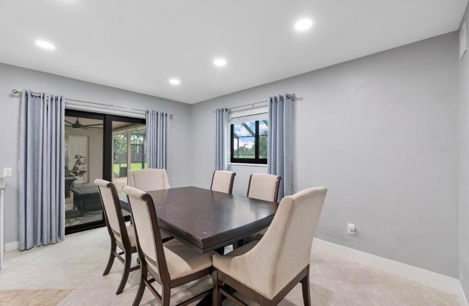 KITCHEN DINING