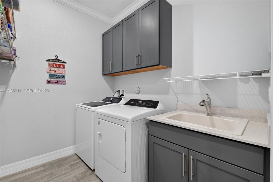 En Venta: $579,975 (3 camas, 2 baños, 2334 Pies cuadrados)