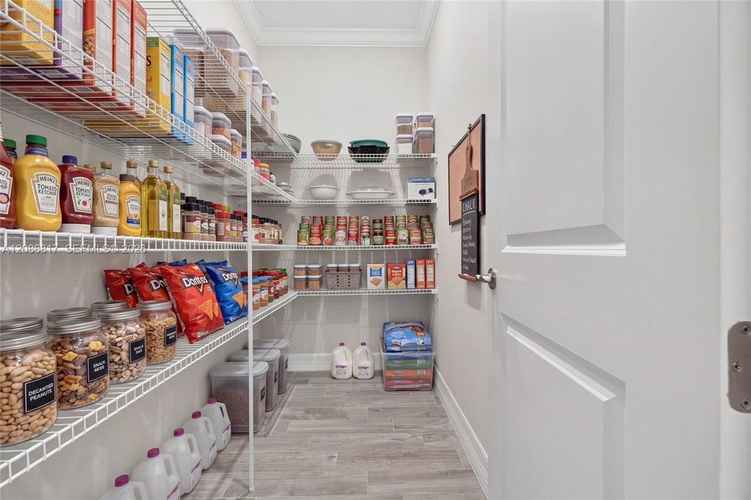 En Venta: $579,975 (3 camas, 2 baños, 2334 Pies cuadrados)