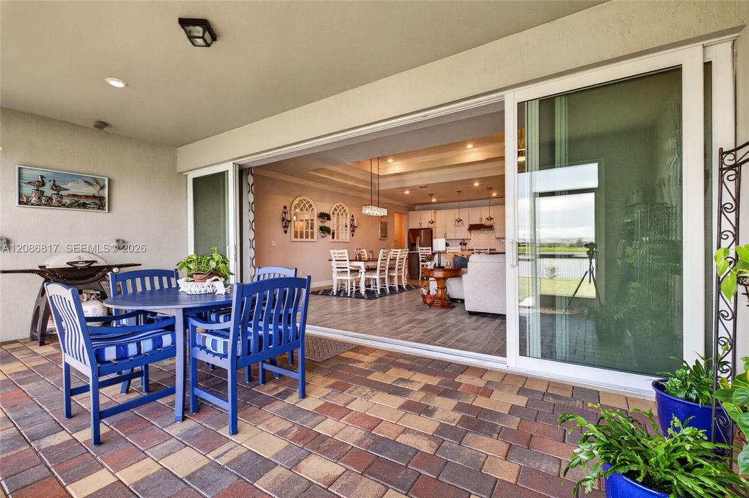 En Venta: $579,975 (3 camas, 2 baños, 2334 Pies cuadrados)