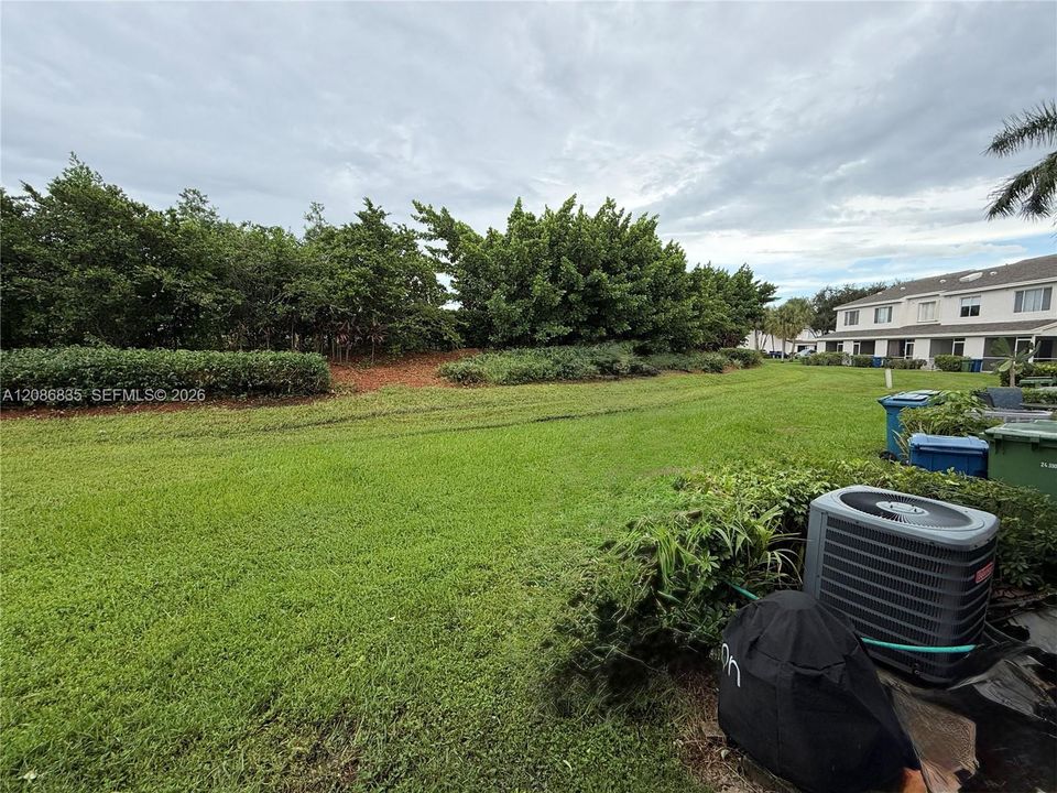 For Rent: $2,600 (2 beds, 2 baths, 1110 Square Feet)