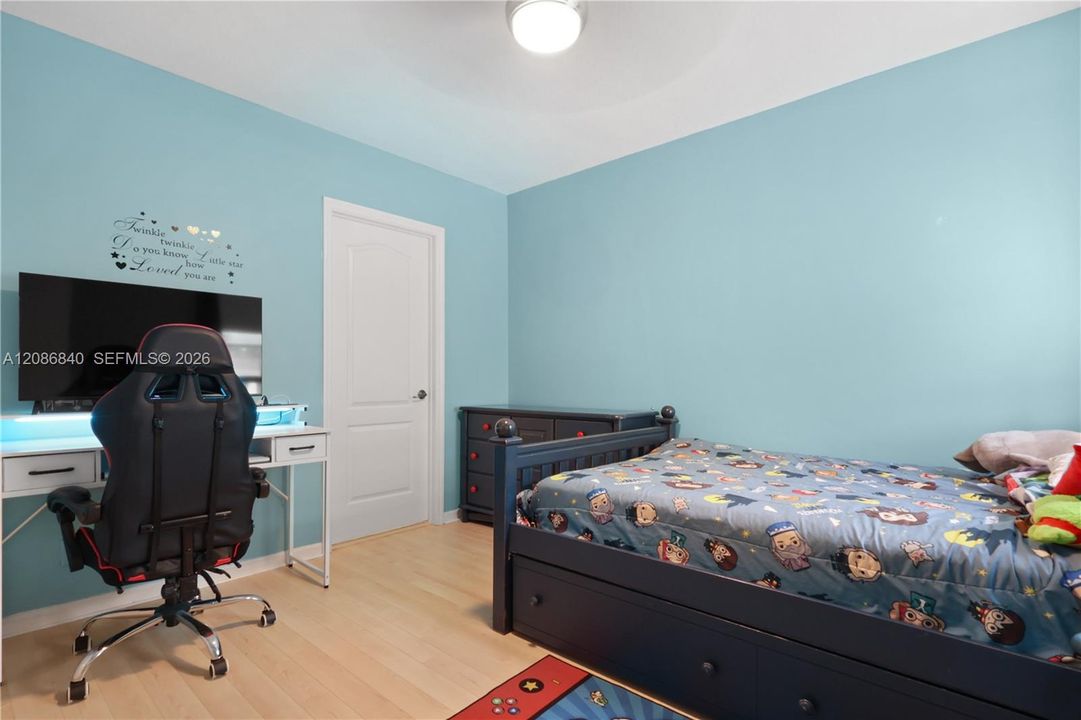 For Sale: $760,000 (4 beds, 3 baths, 2163 Square Feet)