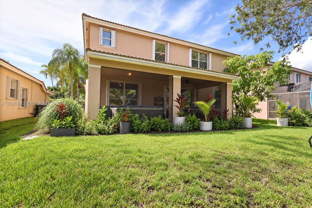 For Sale: $760,000 (4 beds, 3 baths, 2163 Square Feet)