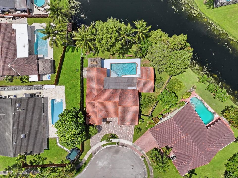 На продажу: $825,000 (4 спален, 3 ванн, 2434 Квадратных фут)