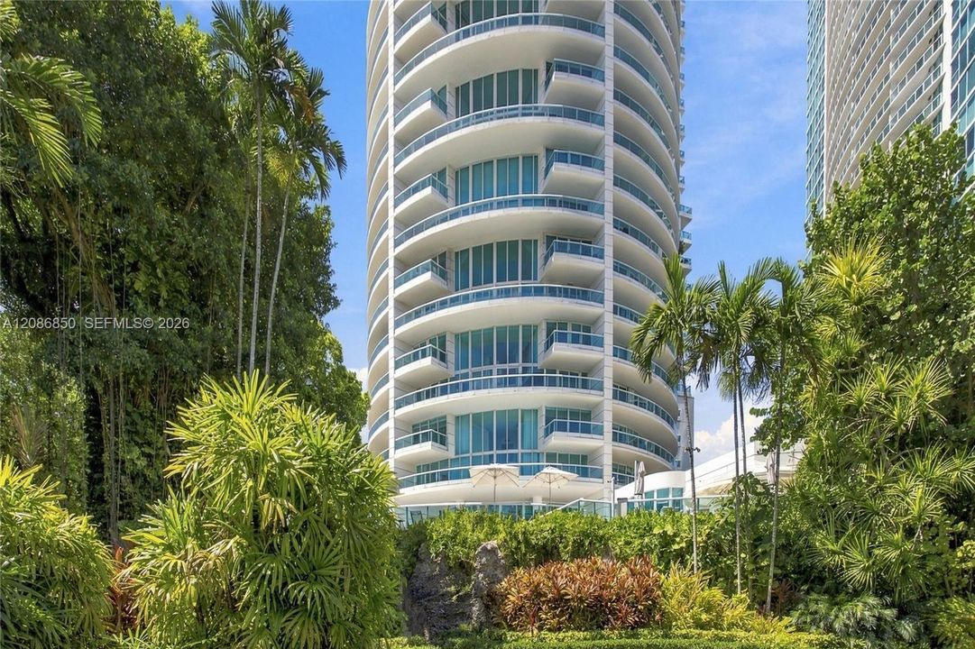 En Venta: $2,250,000 (3 camas, 3 baños, 2310 Pies cuadrados)