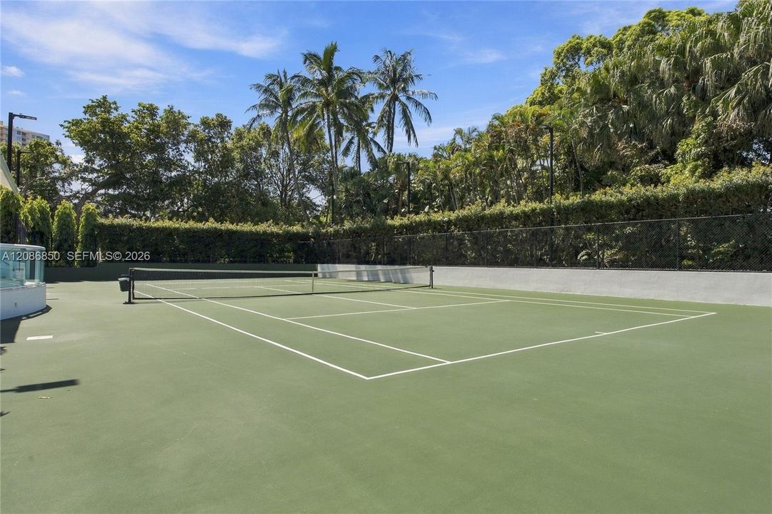 En Venta: $2,250,000 (3 camas, 3 baños, 2310 Pies cuadrados)
