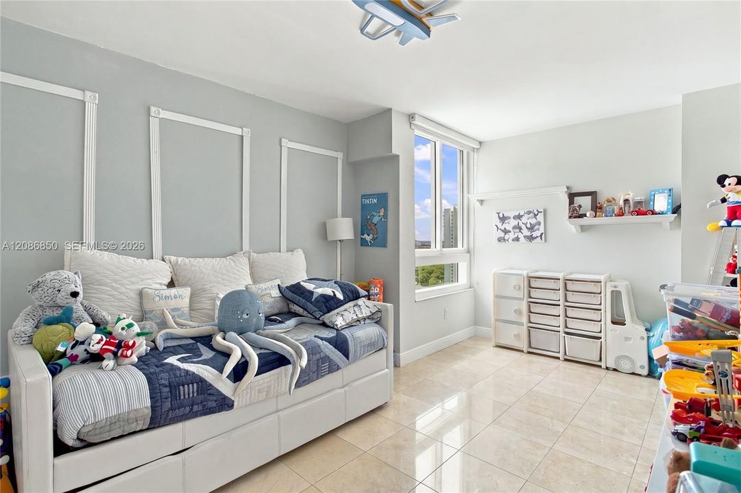 En Venta: $2,250,000 (3 camas, 3 baños, 2310 Pies cuadrados)