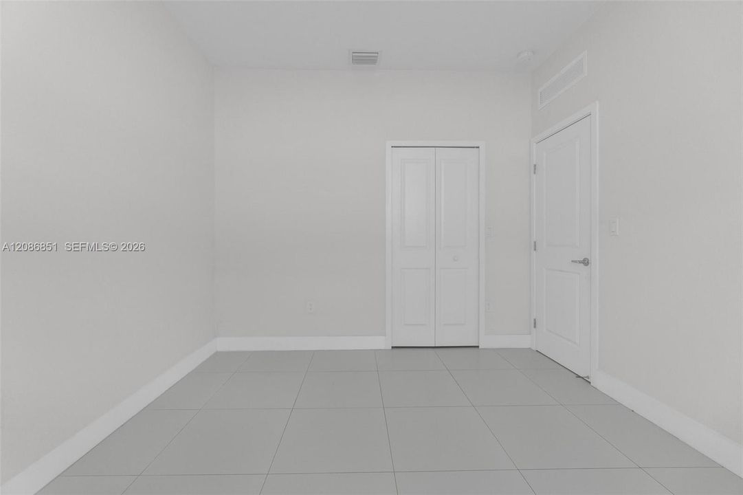 На продажу: $800,000 (4 спален, 3 ванн, 1997 Квадратных фут)