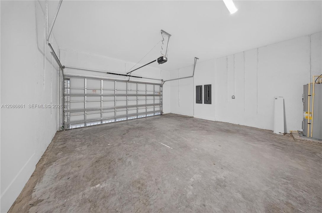 В аренду: $13,900 (5 спален, 4 ванн, 0 Квадратных фут)